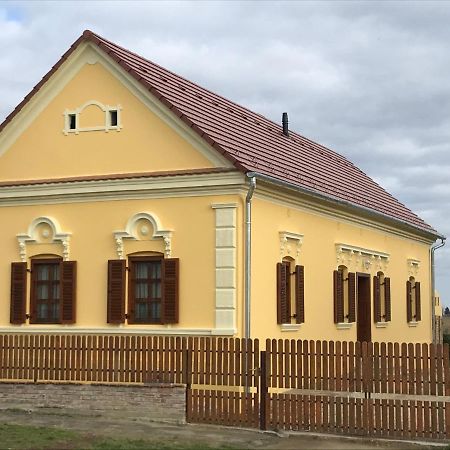 Ferienwohnung Porrogi Fenyo Vendeghaz Exterior foto